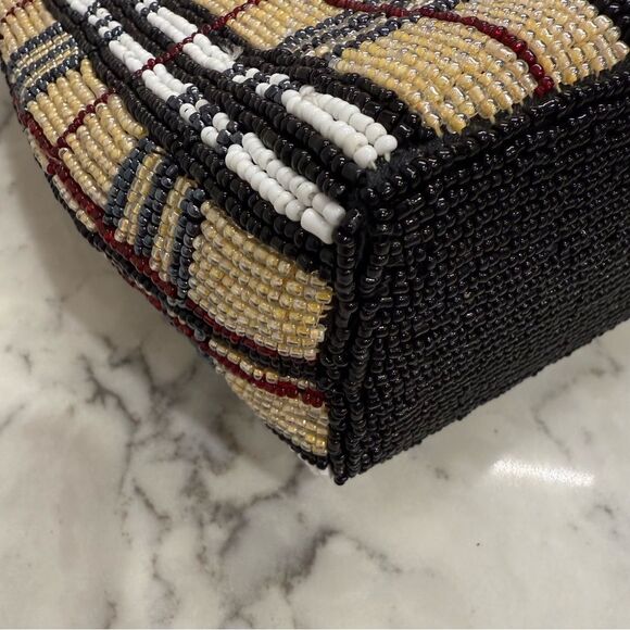 Plaid beaded Burberry-print Tote Bag with Black Straps - Picture 9 of 15